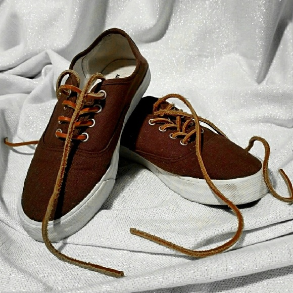 American Eagle Shoes - 🔴$5 American Eagle Canvas & Leather🔴